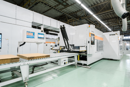 ・三菱工業機械システム製フレキソフォルダーグルアー(3色機)エボル115インチ